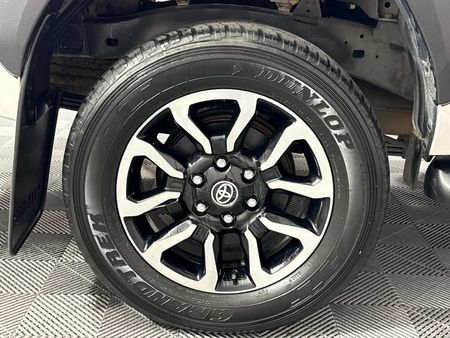 2022-Toyota-Hilux-28-GD-6-Raised-Body-Legend-Auto-Double-Cab_7