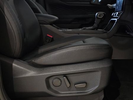 2026-Ford-Everest-20-Sit-Active-Auto_8