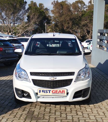 2015-Chevrolet-Utility-14-AC_2
