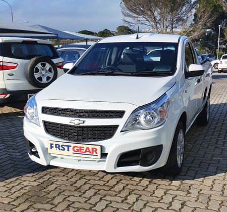 2015-Chevrolet-Utility-14-AC_3