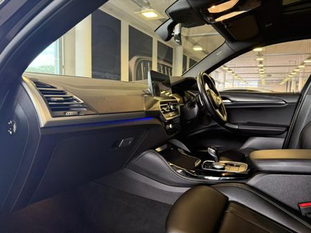 2024-BMW-X4-xDrive20d-M-Sport_15