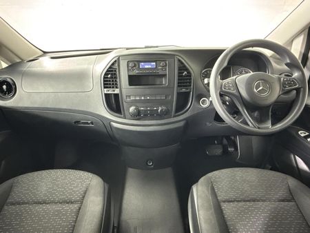 2021-Mercedes-Benz-Vito-116-22-CDI-Tourer-Pro-Auto_1