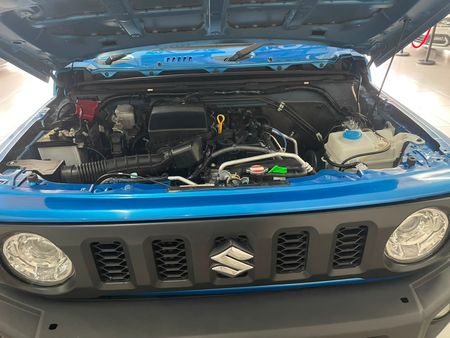 2023-Suzuki-Jimny-15-GLX-Auto_11