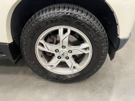2017-Mahindra-Scorpio-22-mHawk-4x4-8-seat-S10_8