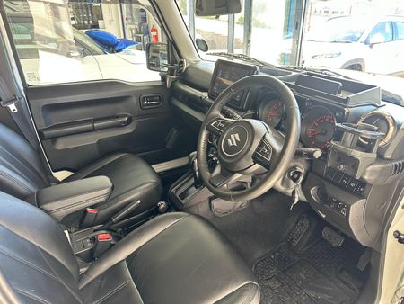 2023-Suzuki-Jimny-15-GLX-AllGrip-5-Door-Auto_4