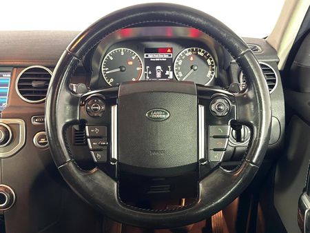 2014-Land-Rover-Discovery-4-30-TD-SD-V6-HSE_11