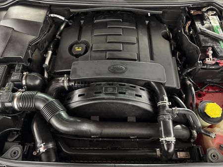 2014-Land-Rover-Discovery-4-30-TD-SD-V6-HSE_12