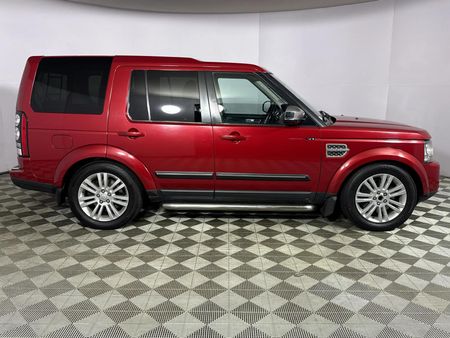 2014-Land-Rover-Discovery-4-30-TD-SD-V6-HSE_16