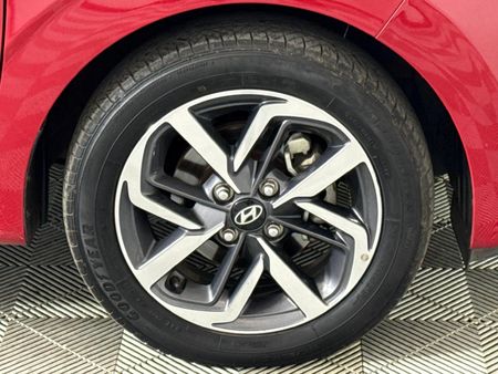 2023-Hyundai-Grand-i10-12-Fluid-Auto_5