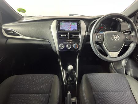 2018-Toyota-Yaris-15-XS-5-dr_1