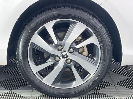2018-Toyota-Yaris-15-XS-5-dr_4