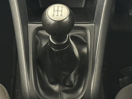 2015-Suzuki-Celerio-10-GL_10