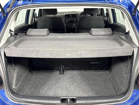 2020-Volkswagen-Polo-Vivo-14-Trendline-5-dr_13