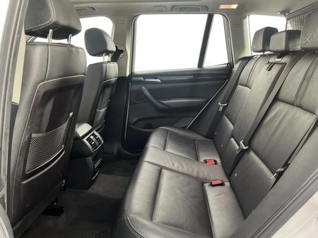 2015-BMW-X3-xDrive20d-Auto_3