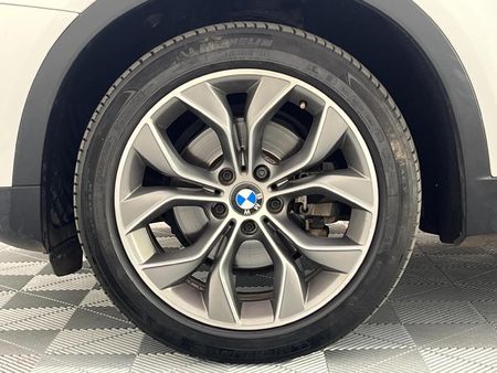 2015-BMW-X3-xDrive20d-Auto_4
