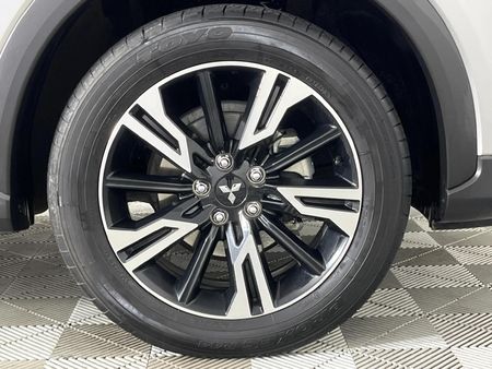 2023-Mitsubishi-Eclipse-Cross-20-GLS-Auto_5
