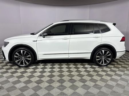2021-Volkswagen-Tiguan-Allspace-20-TSI-Highline-4Motion-Auto-162kW_18