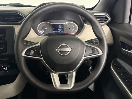 2023-Nissan-Magnite-10-Visia-AMT_10
