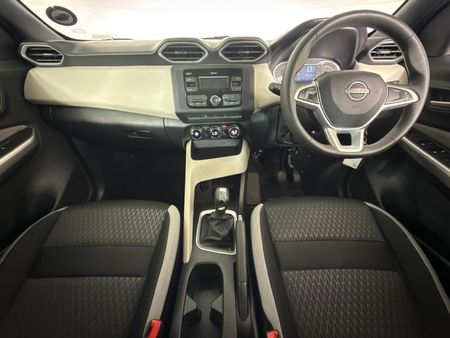 2023-Nissan-Magnite-10-Visia-AMT_1
