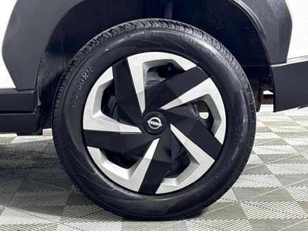 2023-Nissan-Magnite-10-Visia-AMT_6