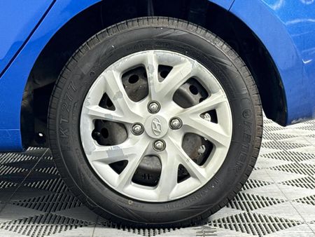 2017-Hyundai-Grand-i10-125-Motion_6