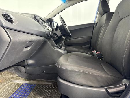 2017-Hyundai-Grand-i10-125-Motion_8