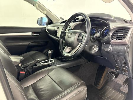 2018-Toyota-Hilux-28-GD-6-Raised-Body-Raider-Double-Cab-Auto_9