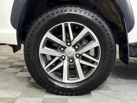 2018-Toyota-Hilux-28-GD-6-Raised-Body-Raider-Double-Cab-Auto_4