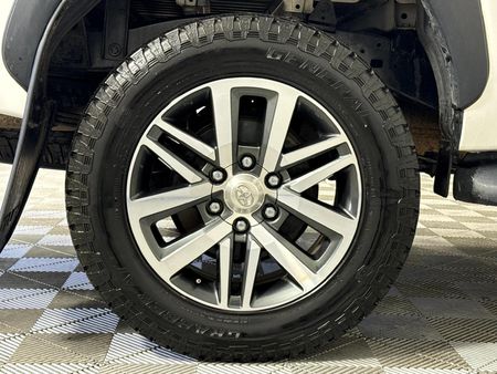 2018-Toyota-Hilux-28-GD-6-Raised-Body-Raider-Double-Cab-Auto_7