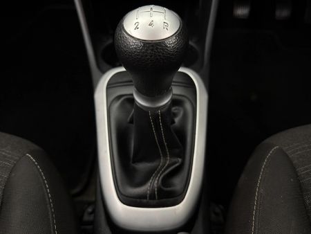 2021-Kia-Picanto-10-Street_10