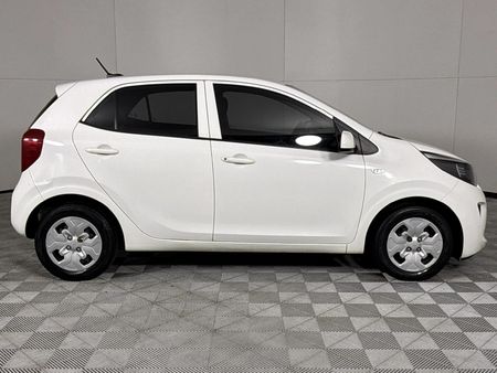 2021-Kia-Picanto-10-Street_16