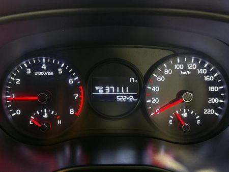 2021-Kia-Picanto-10-Street_2