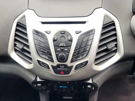 2015-Ford-EcoSport-15-TDCi-Titanium_14