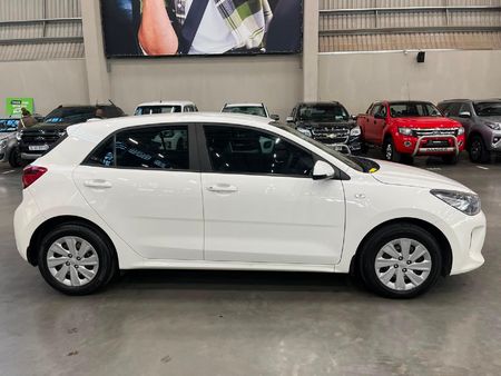 2018-Kia-Rio-12-5-dr_7