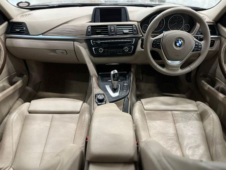 2014-BMW-3-Series-320d-Modern-Auto_11