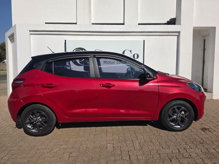 2022-Hyundai-Grand-i10-10-Fluid_3