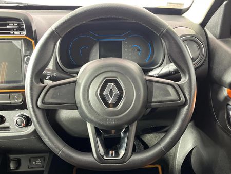 2021-Renault-Kwid-10-Climber_11