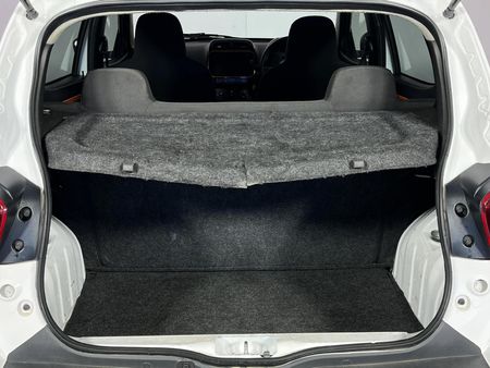 2021-Renault-Kwid-10-Climber_13