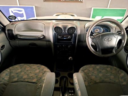 2006-Mahindra-Scorpio-26-TDi-GLX_10