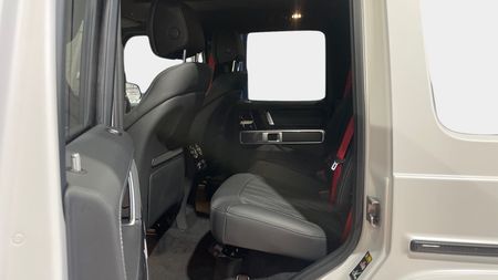 2026-Mercedes-AMG-G-Class-G63-AMG_14