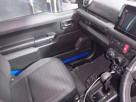 2023-Suzuki-Jimny-15-GL-Auto_12