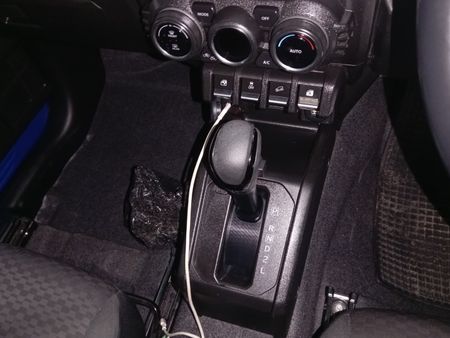 2023-Suzuki-Jimny-15-GL-Auto_14
