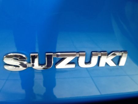 2023-Suzuki-Jimny-15-GL-Auto_7