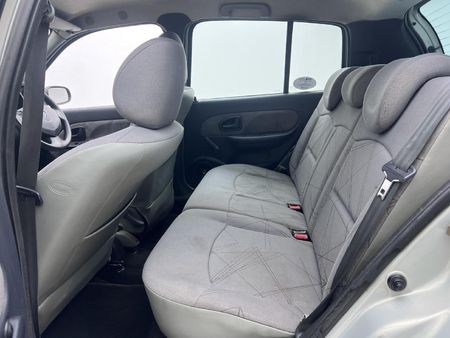 2003-Renault-Clio-12-Authentique_10