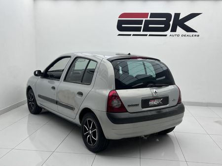 2003-Renault-Clio-12-Authentique_3