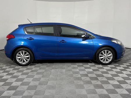 2016-Kia-Cerato-16-EX-5-dr_15