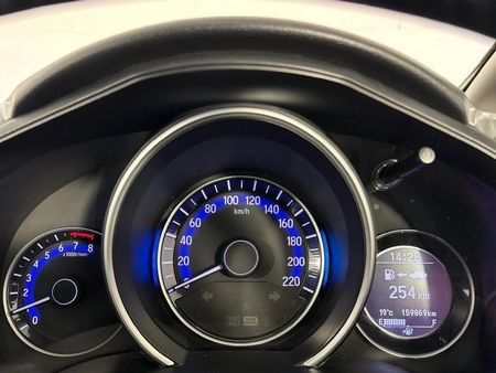 2016-Honda-Jazz-15-Elegance_2