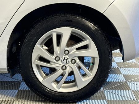 2016-Honda-Jazz-15-Elegance_6