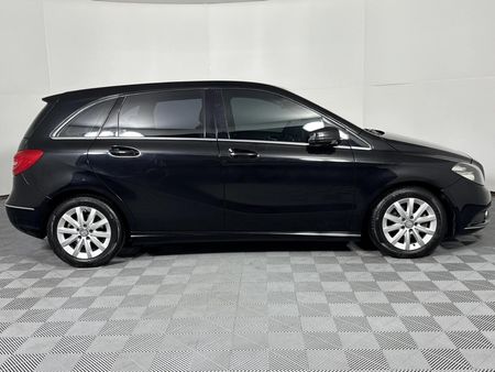 2013-Mercedes-Benz-B-Class-B-180-CDI-BE-Auto_17
