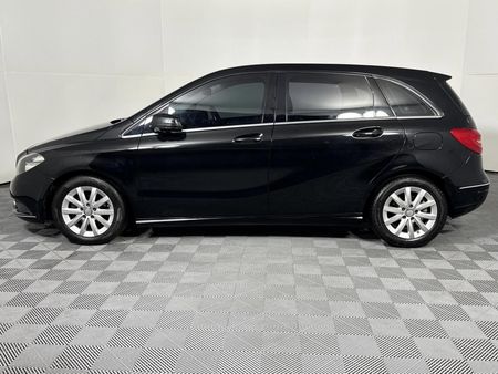 2013-Mercedes-Benz-B-Class-B-180-CDI-BE-Auto_19